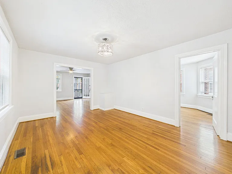 3543 Grove Ave #B — Photo 11