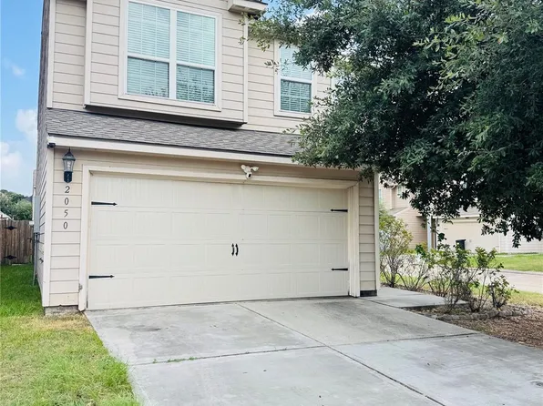 2050 Wilde Elm Dr, Houston, TX 77090