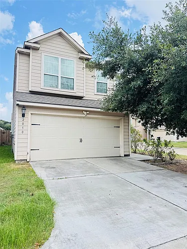 2050 Wilde Elm Dr Photo 1