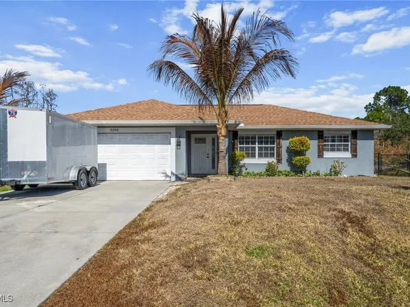 3308 32nd St W, Lehigh Acres, FL 33971