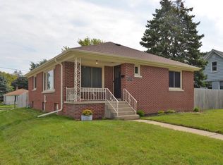 2301 Monroe Ave, Racine, WI 53405