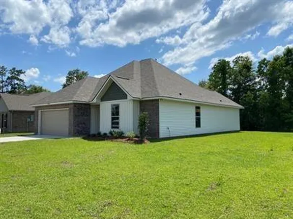 39053 Fairfield Dr, Ponchatoula, LA 70454