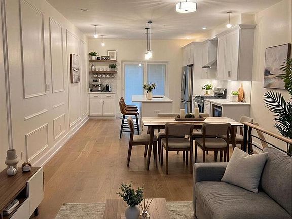 3rd image of 2324 Reed St