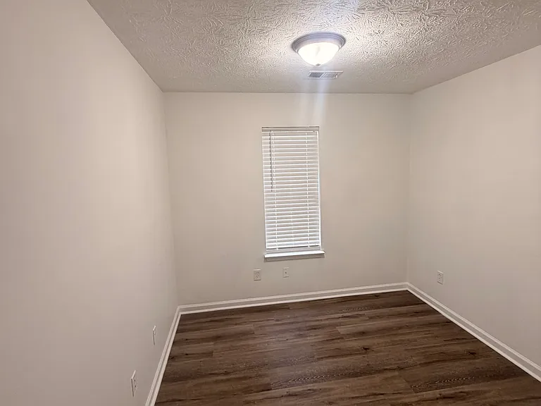 4068 Heritage Valley Ct — Photo 4