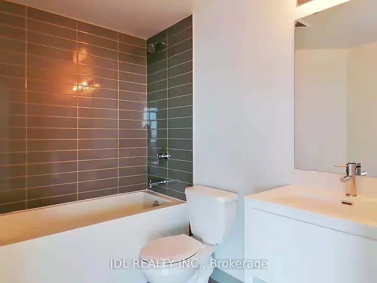 159 Wellesley St E #1808 — Photo 7