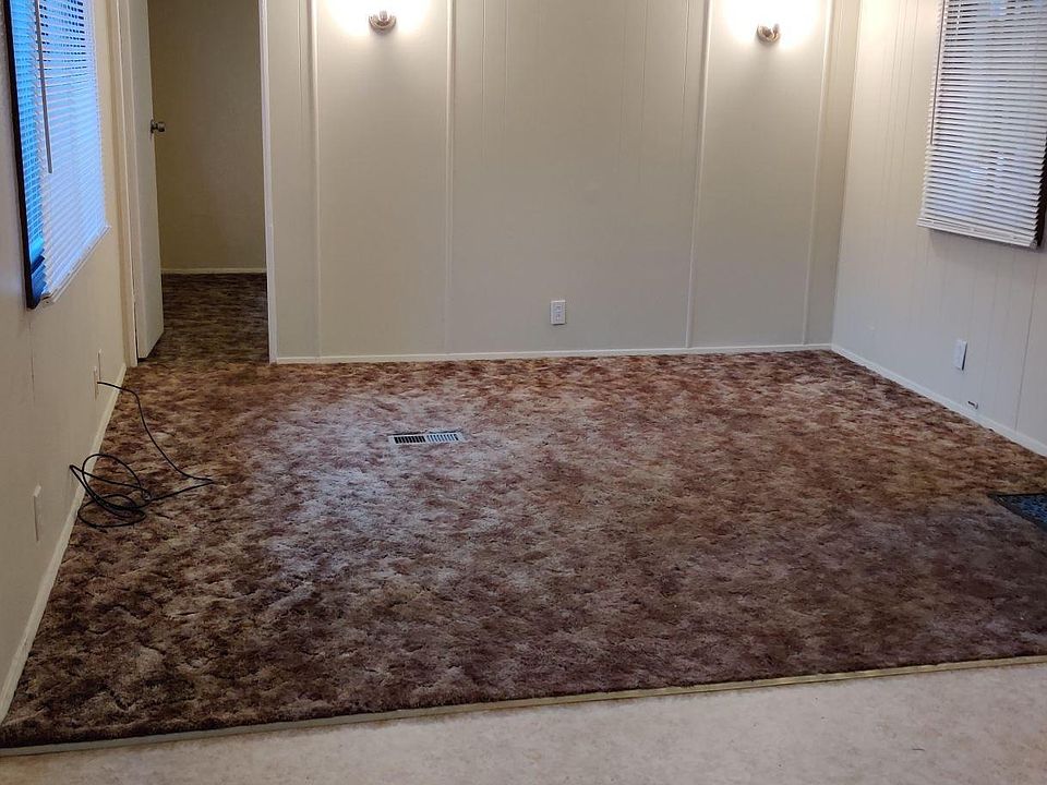 1st image of 388 N Vista Ter
