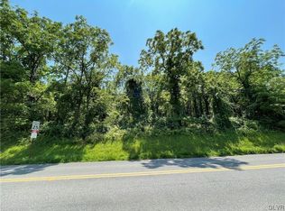 3530 Huckleberry Rd S, Whitehall Township, PA 18104