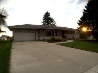 110 Curtis St, Arlington, WI 53911