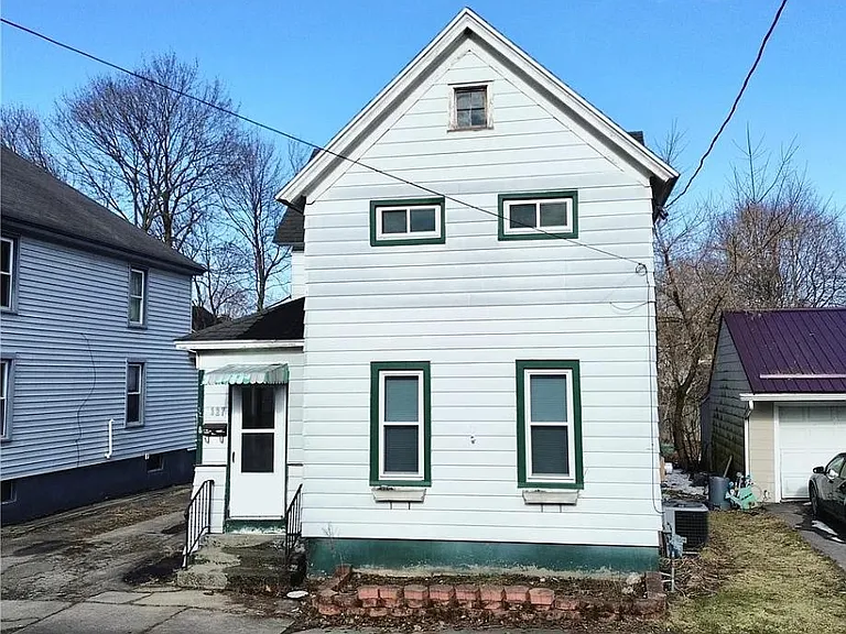 327 William St — Photo 26