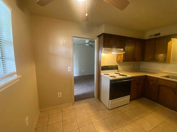 3rd image of 7219 N Macarthur Blvd APT 18