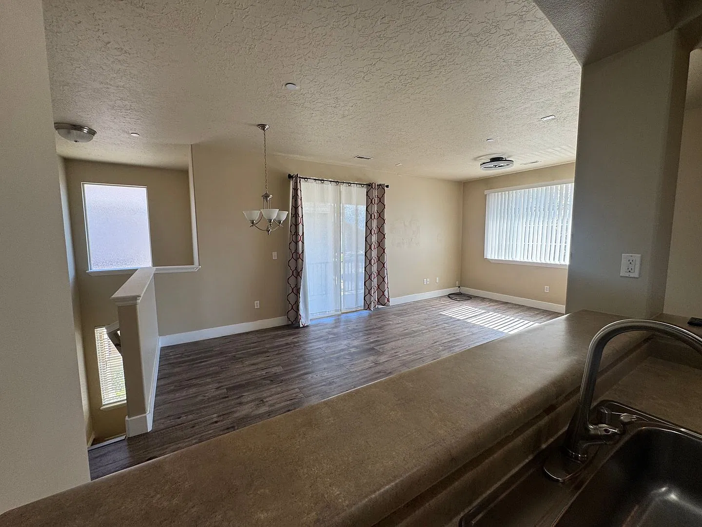Beautiful Lehi townhome for rent! — Photo 4