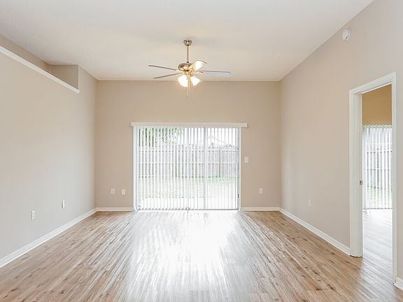3rd image of 11860 Shotgate Ct