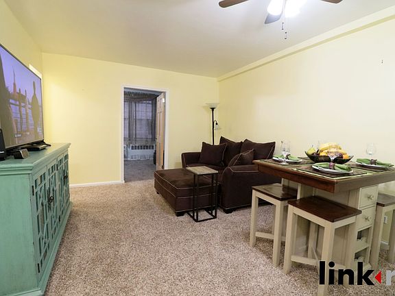 4th image of 665 Thwaites Pl APT 5B