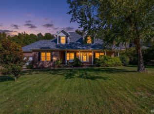 8201 Whitetail Trl, Evansville, IN 47711