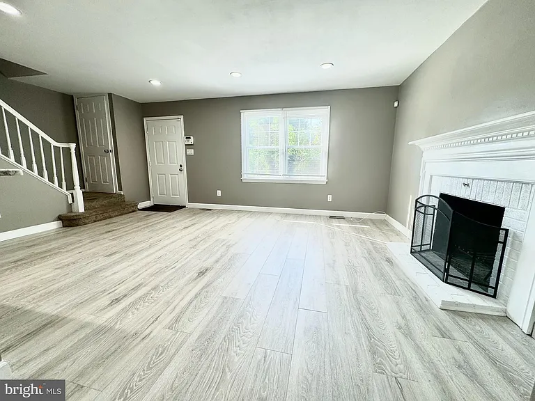 129 New Albany Rd #A — Photo 3
