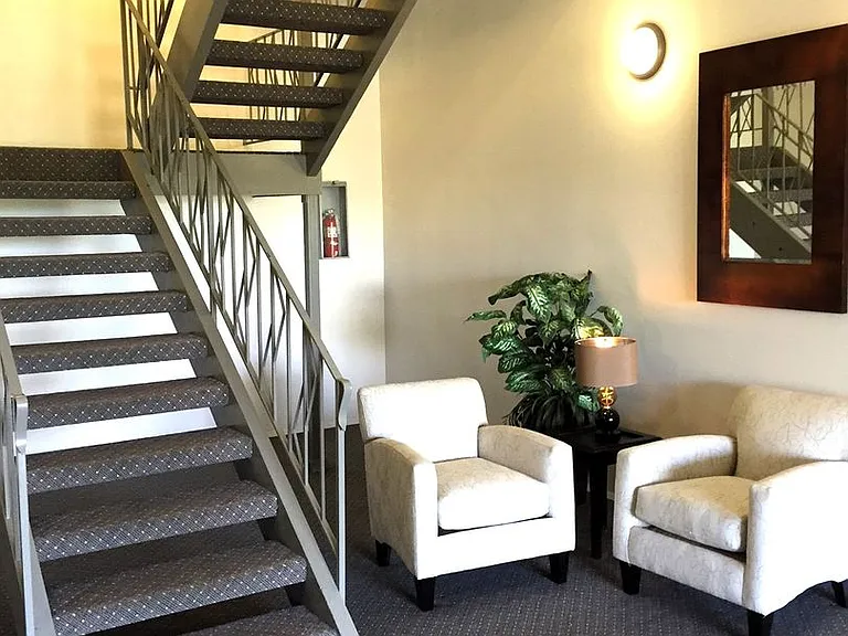 414 Boulevard St #202 — Photo 4