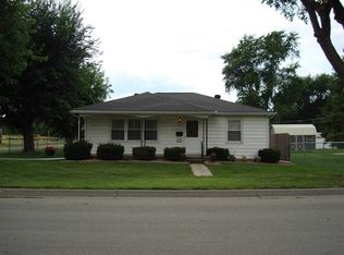 1920 S Harrison Ave, Sedalia, MO 65301