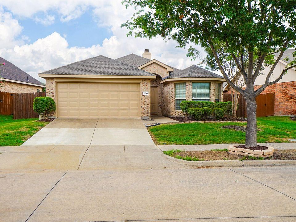 1st image of 2041 Pine Knot Dr