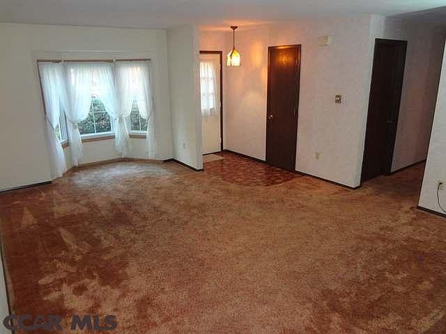 1st image of 443 Canterbury Dr