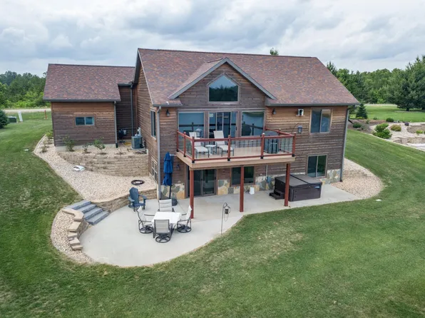 W5677 N Stone Gate, New Lisbon, WI 53950