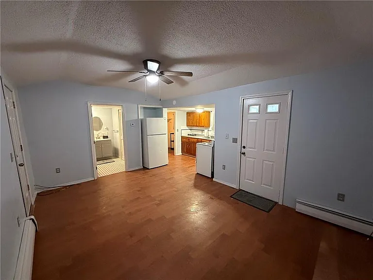 43A Eton Ave #A — Photo 4