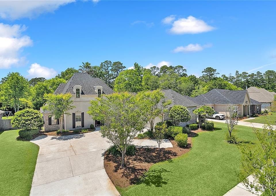 1st image of 608 Tanager Dr