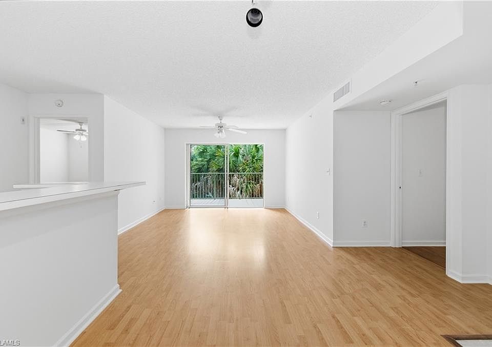 1st image of 1260 Wildwood Lakes BLVD #204
