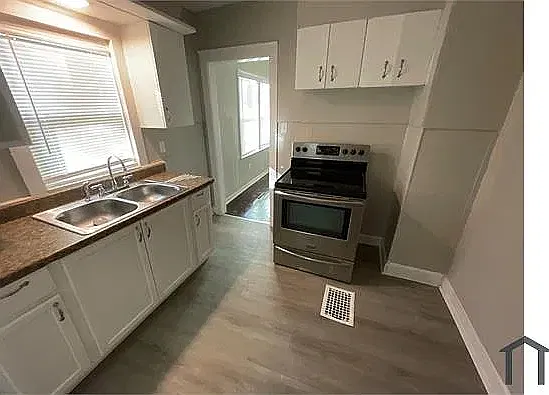 2 bed, 826 sqft, $1,100 — Photo 2