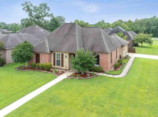 39222 Violet Ave, Prairieville, LA 70769