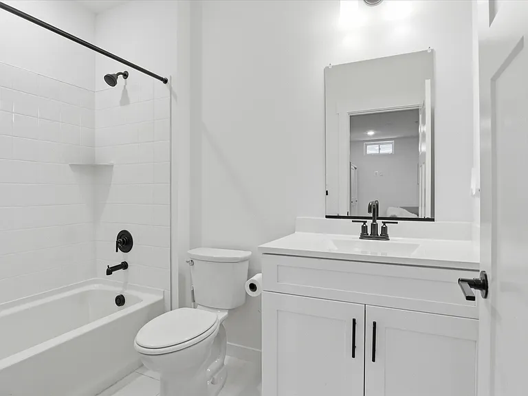 15717 Tierra Dr — Photo 40