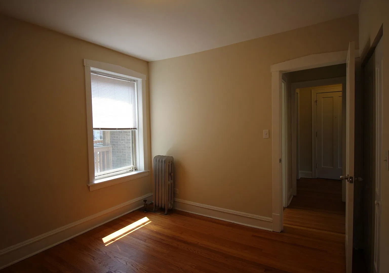2339 W Rosemont Ave — Photo 3