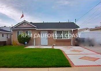 1st image of 4336 W 179th St