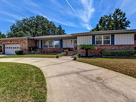 3rd image of 3714 Leewood Ln