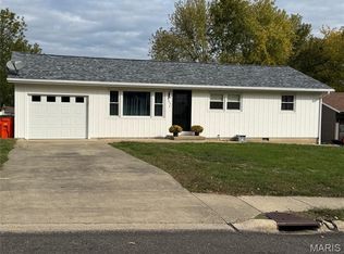 1233 W Jefferson St, Vandalia, IL
