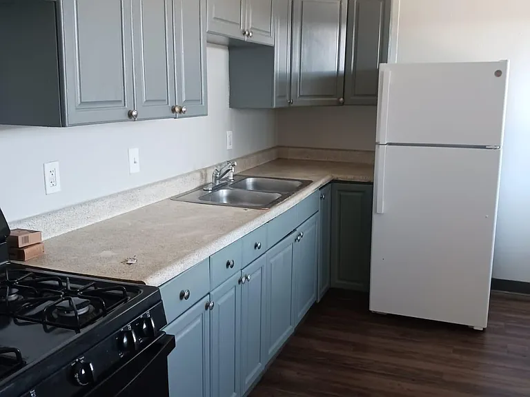 1535 Moline St #5 — Photo 5