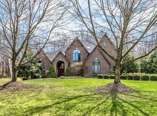 211 Blackthorn Dr, Butler, PA 16002