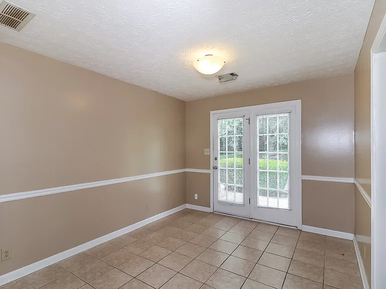 3935 Willowmeade Dr — Photo 12