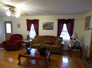 1200 Cavern Ln, Hiwassee, VA 24347