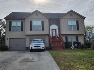 1520 Cedar Creek Dr, Loganville, GA 30052