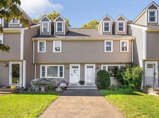 173 Merrimack Meadows Ln #162, Tewksbury, MA 01876