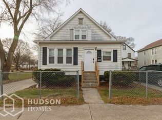 910 Martin Luther King Jr Dr #2, North Chicago, IL 60064