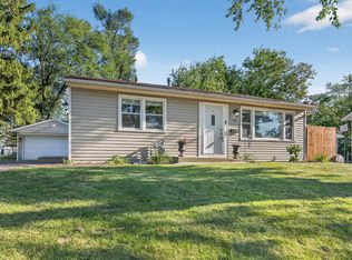 116 Ensenada Ct, Carpentersville, IL 60110