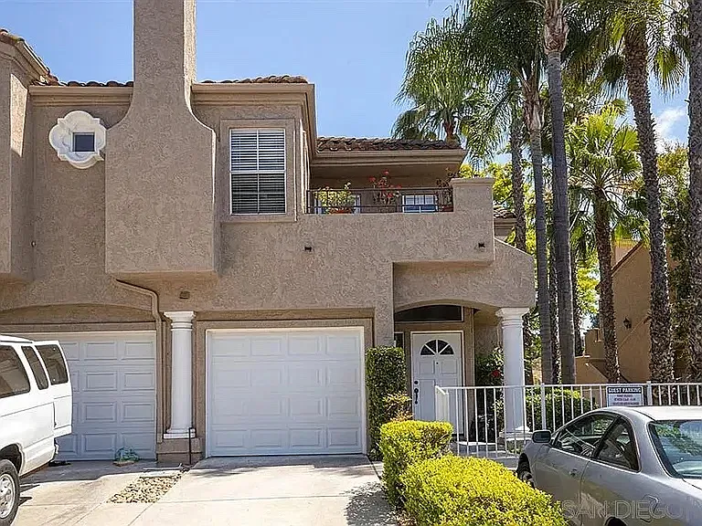 2 bed, 1090 sqft, $3,700 — Photo 3