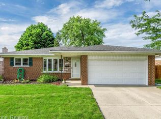 13173 Brierstone Dr, Sterling Heights, MI 48312