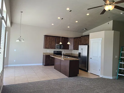 Floor plan Riverton - 1447 W 12800 S
