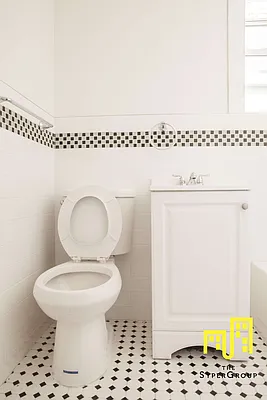 Rented by The Syper Group | media 13