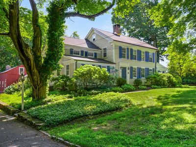 300 Ridgefield Road, Wilton, CT, 06897