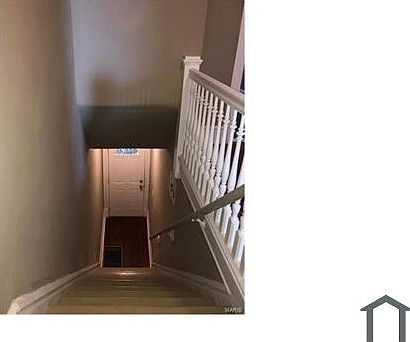 2nd image of 4414 Clarence Ave #A