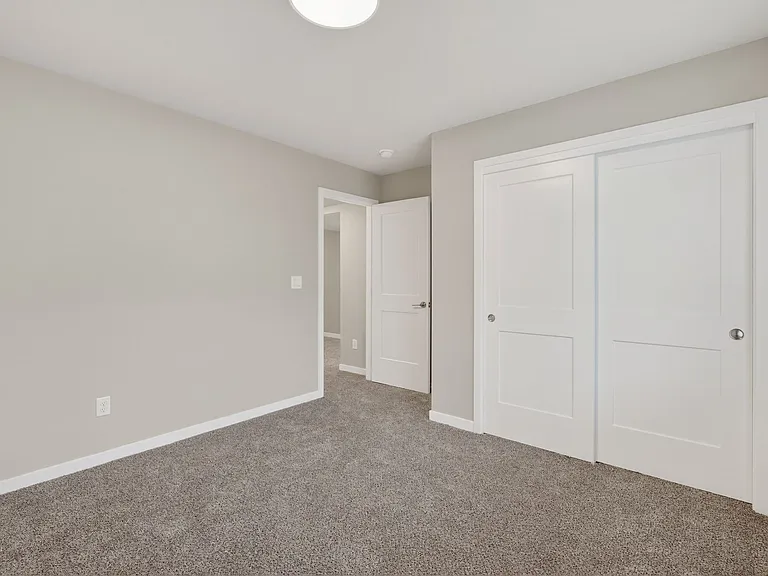 Lexington Park Townhome Rentals — Photo 38