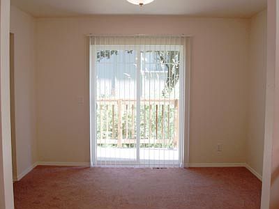 3rd image of 204 41st St